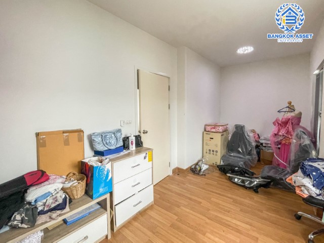 *****ทาวน์เฮ้าส์มือสองย่านนนทบุรี ม.บ้านพฤกษา สถานีรถไฟฟ้าบางไผ่-บางใหญ่ เนื้อที่ 18.1 ตร.ว. ฟังก์ชัน 3 ห้องนอน 2 ห้องน้ำ 1 ที่จอดรถ แถมฟรี! 2 เครื่องปรับอากาศ บนทำเลเยี่ยม ใกล้เซ็นทรัลเวสต์เกต และรถไฟฟ้าสายสีม่วง "สถานีคลองบางไผ่" จองด่วน!